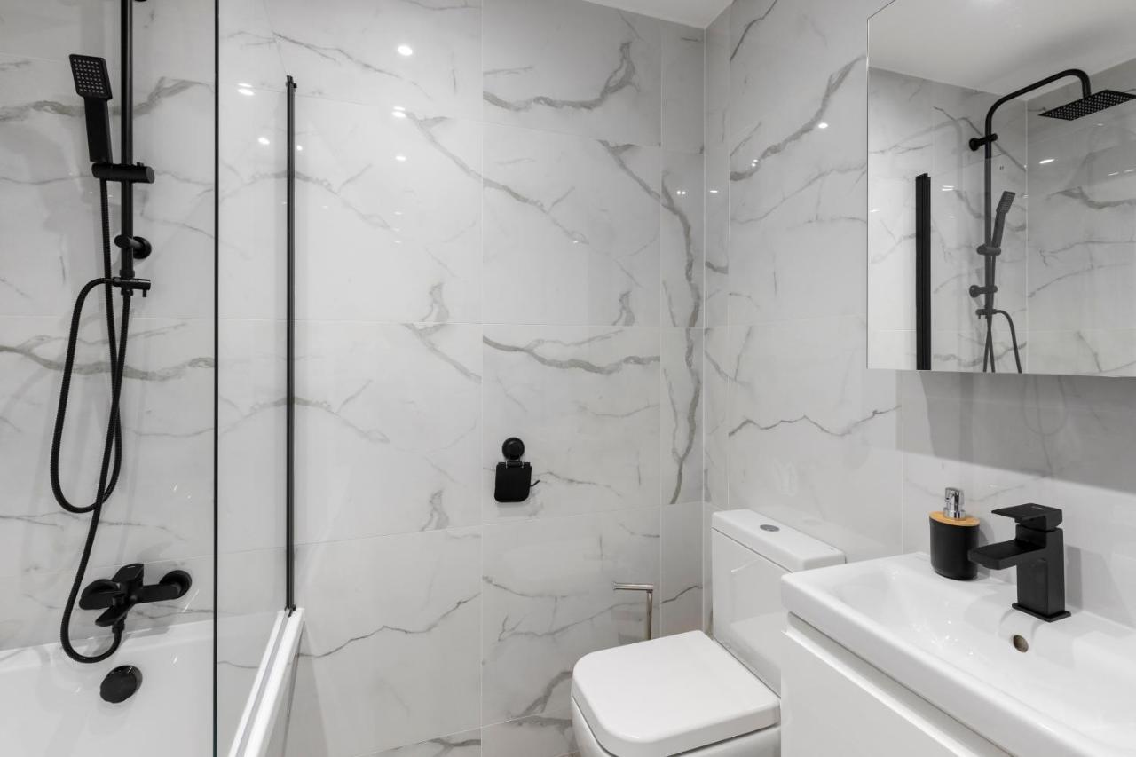 Star London Vivian Avenue 2-Bed Haven Apartment The Hyde Luaran gambar
