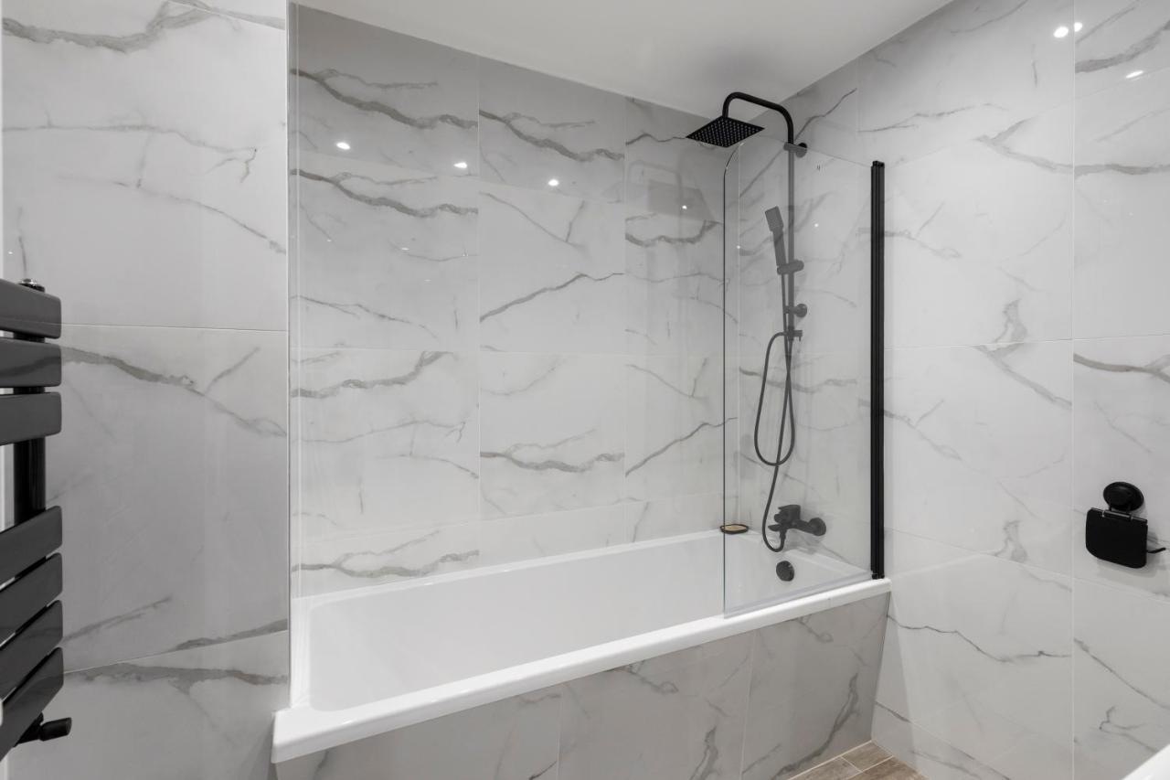 Star London Vivian Avenue 2-Bed Haven Apartment The Hyde Luaran gambar